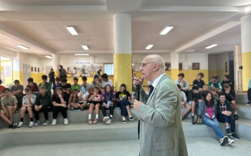 Premio Letterario Camaiore: il Presidente Brancale incontra gli studenti delle scuole